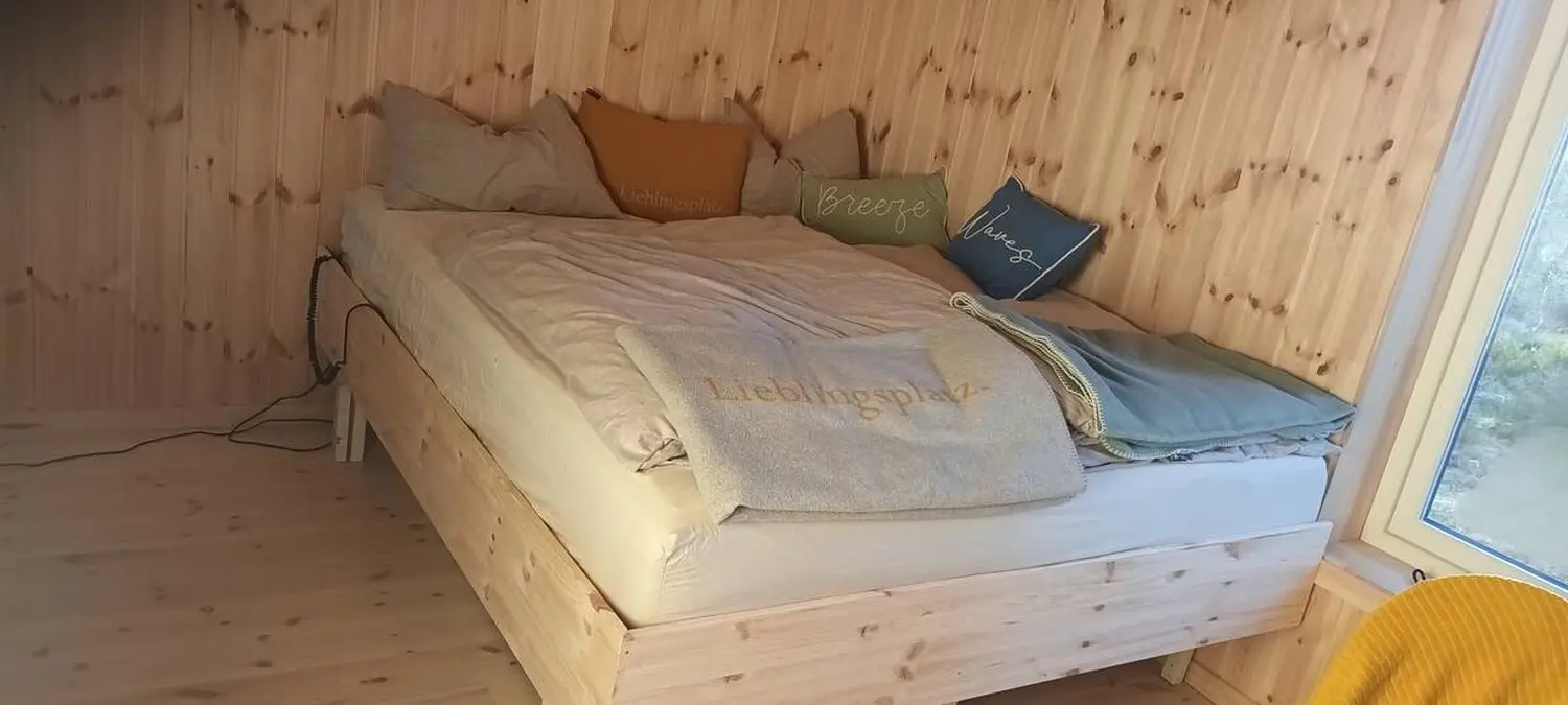 Schlafzimmer im Ferienhaus in Sjusjøen bei Lillehammer im Sommer
